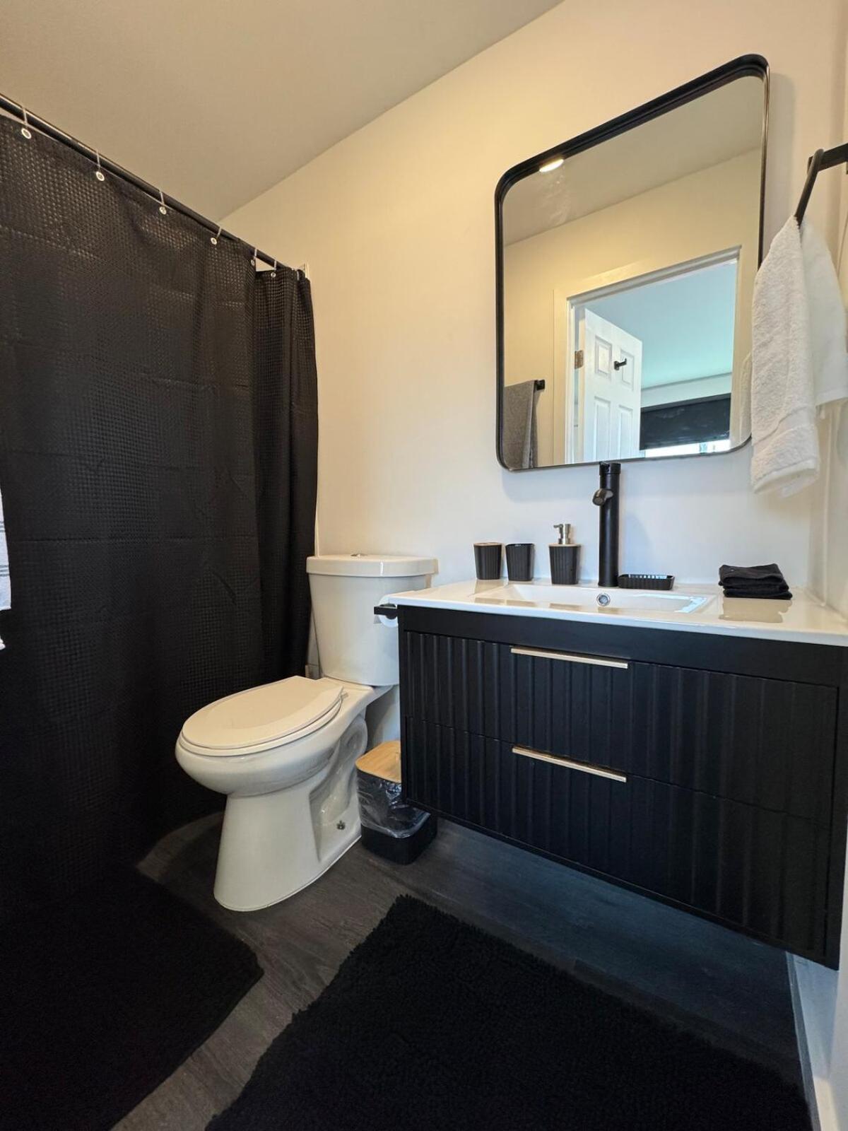Your Downtown Cozy Studio With Backyard Unit C Phoenix Kültér fotó